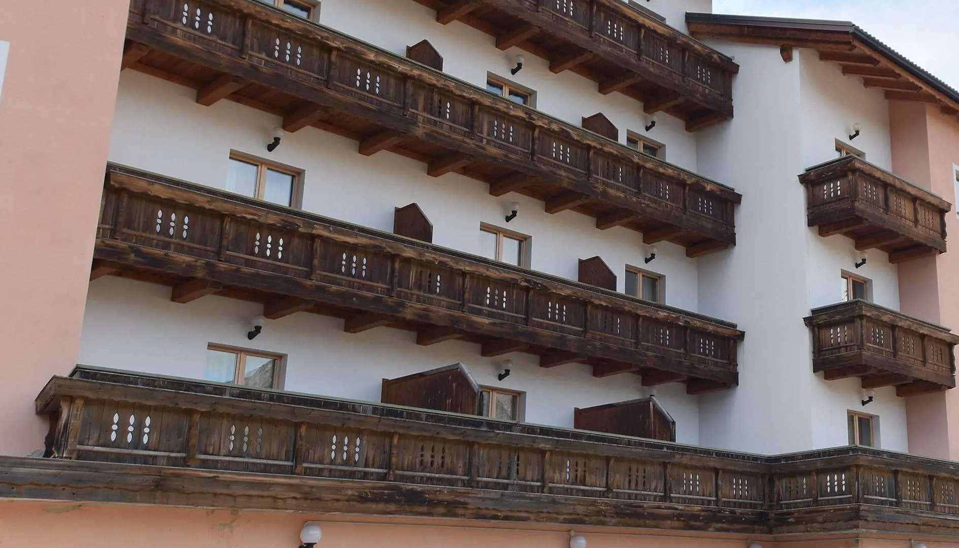 Hotel San Carlo - tra Bormio e Livigno Isolaccia 3*,