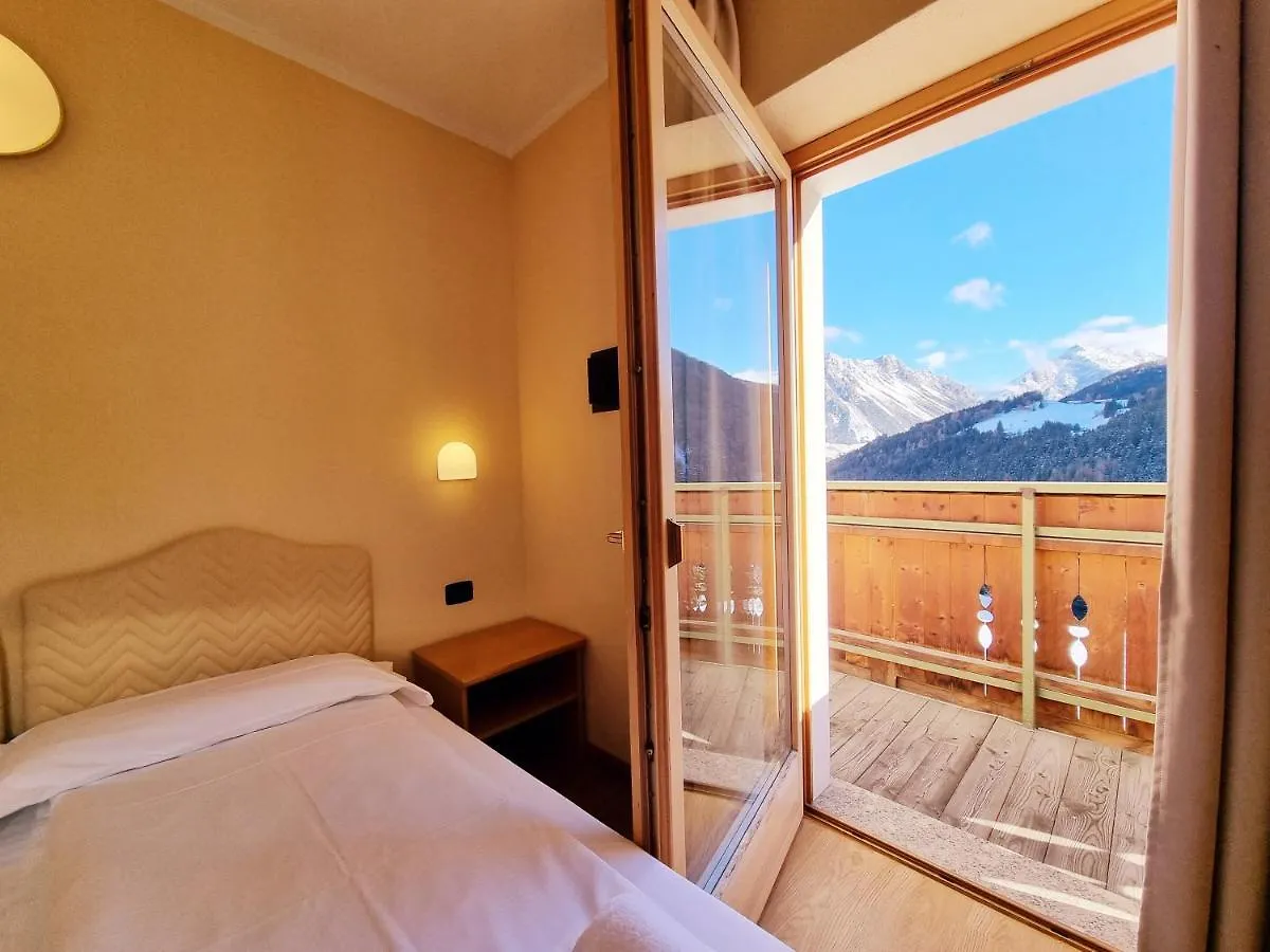 Hotel San Carlo, Tra Bormio E Livigno Isolaccia
