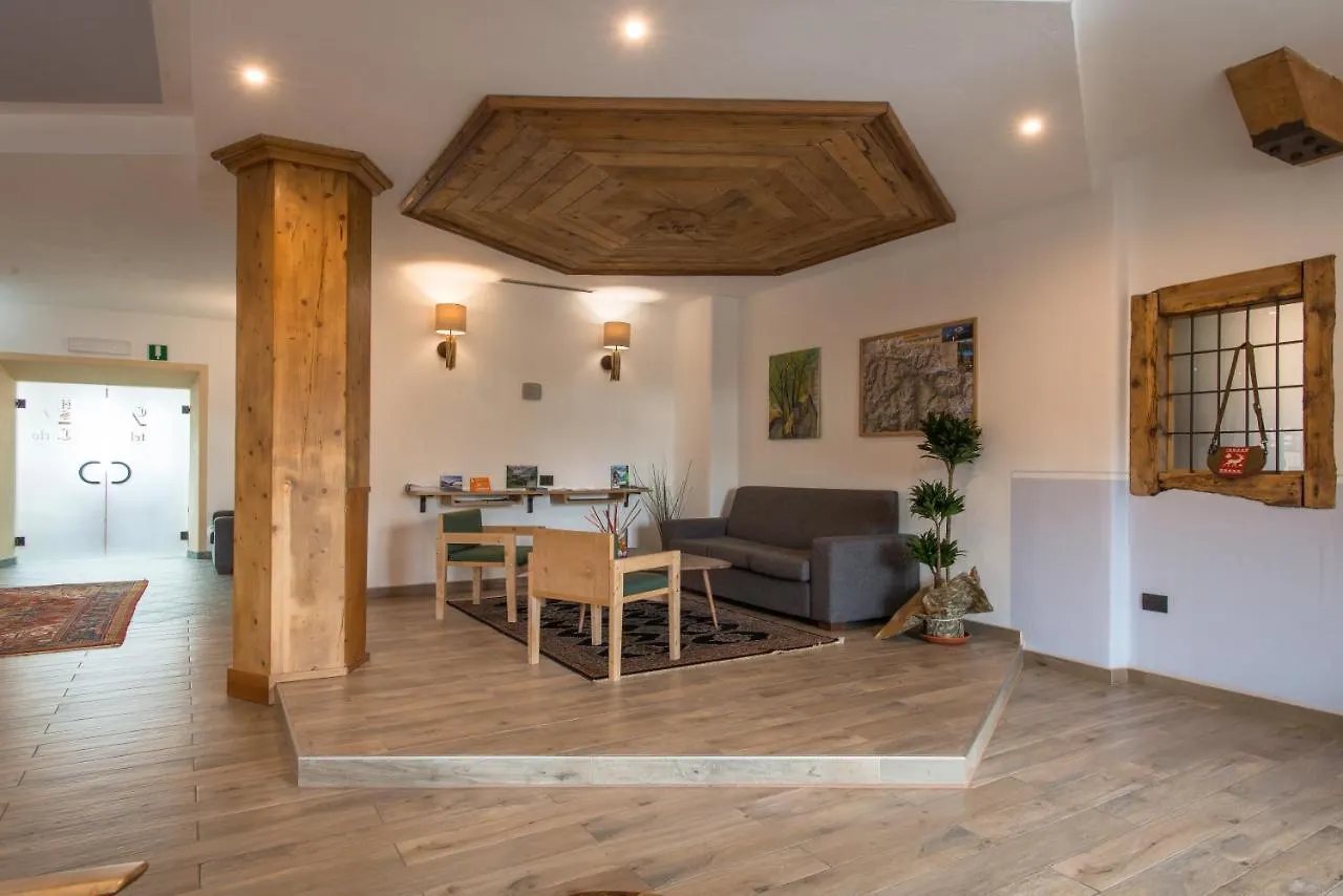 Hotel San Carlo, Tra Bormio E Livigno Isolaccia