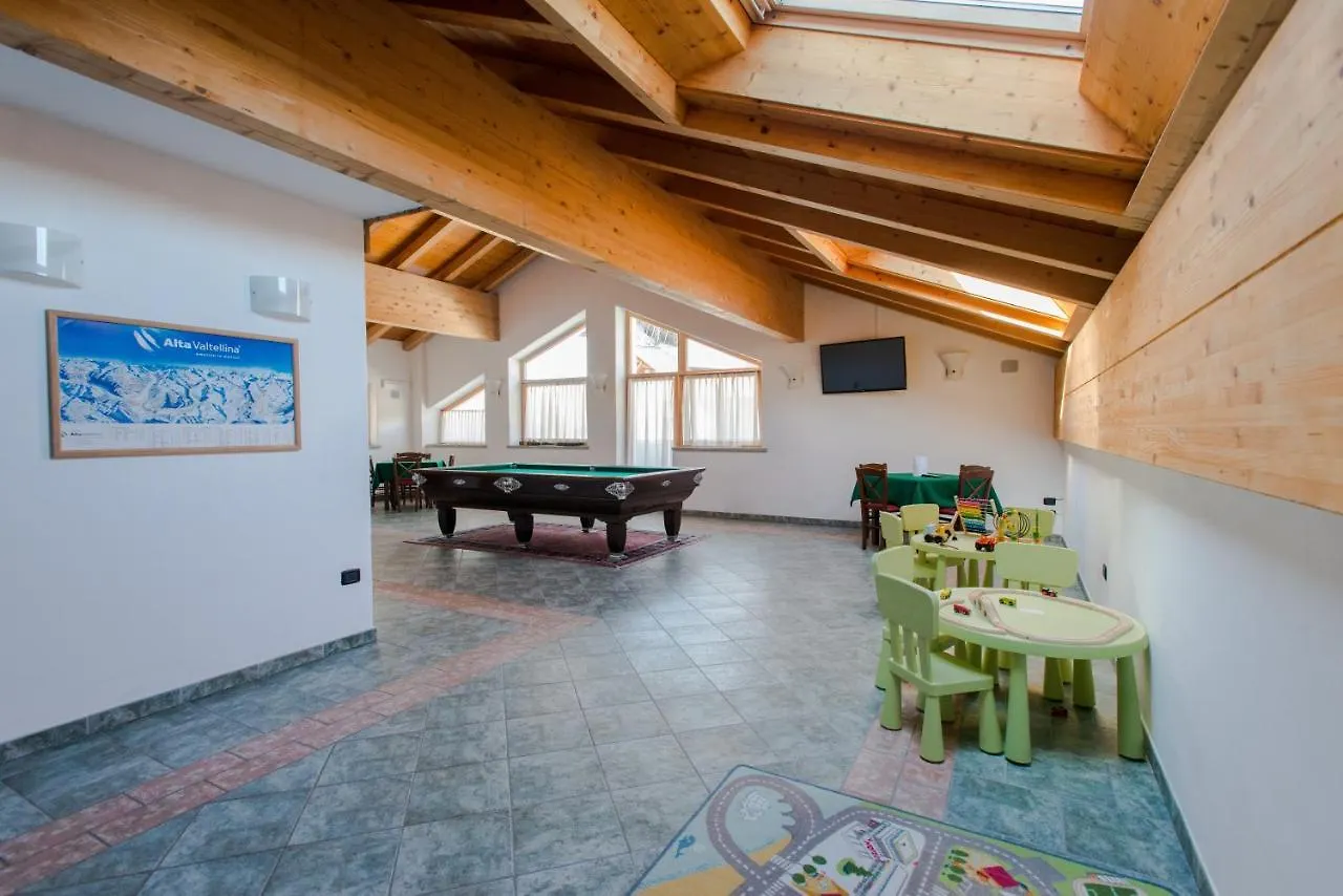 Hotel San Carlo, Tra Bormio E Livigno Isolaccia