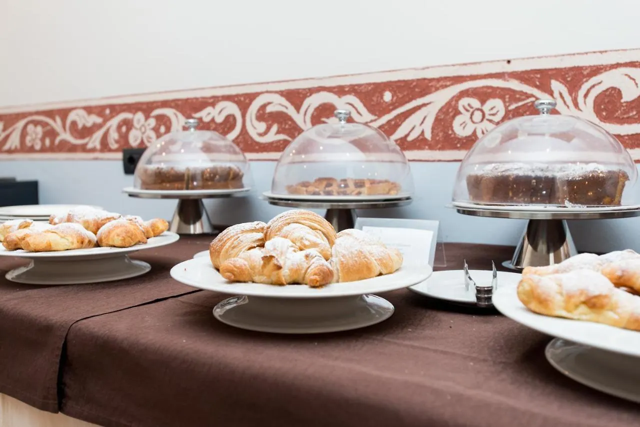 Hotel San Carlo, Tra Bormio E Livigno Isolaccia 3*,