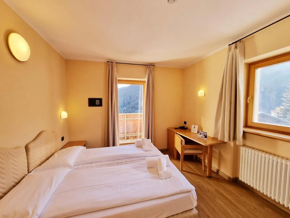 Hotel San Carlo, Tra Bormio E Livigno Isolaccia